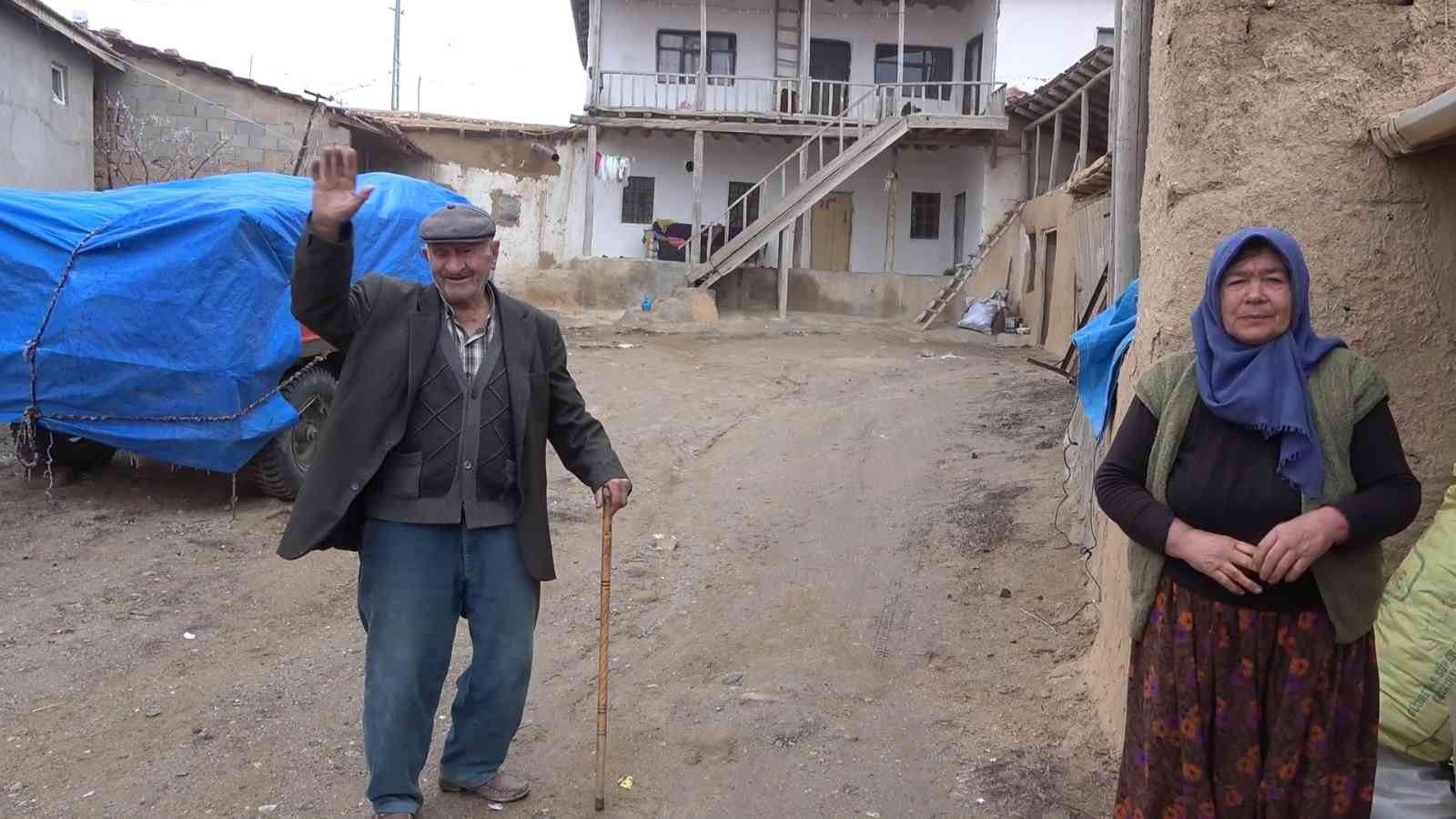 Köydeki evleri bir gecede soyan hırsızlar yakalandı: 476 saatlik kamera görüntüsü incelendi