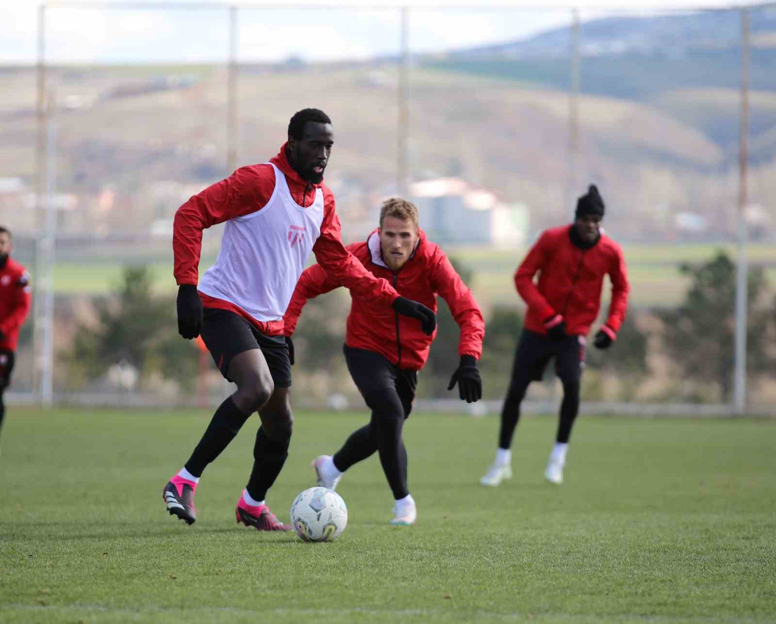 Sivasspor antrenman maçı yaptı