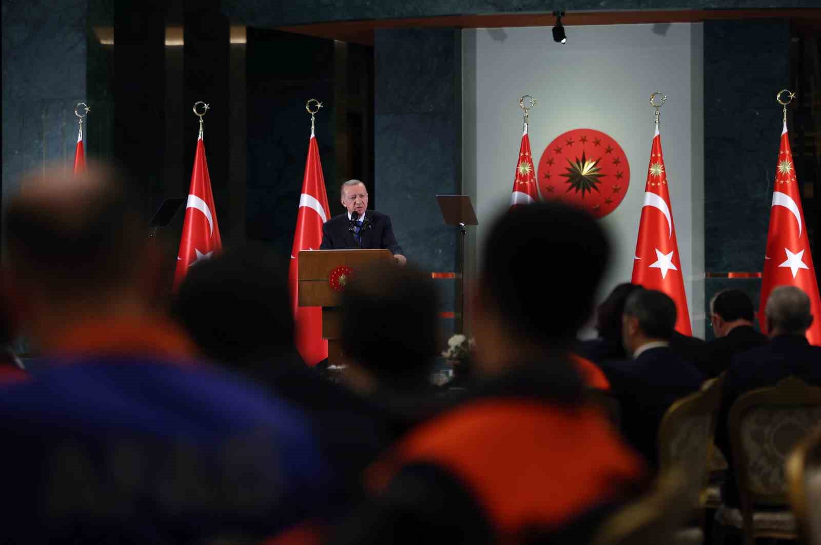 Cumhurbaşkanı Erdoğan: “Ramazan Bayramı’nda Gaziantep Nurdağı ve Kahramanmaraş Türkoğlu’nda ilk köy evlerinin teslimatını gerçekleştireceğiz"