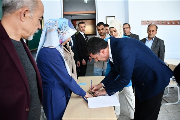 Vali Tekbıyıkoğlu: "Seçim güvenliği için tüm tedbirlerimizi aldık"