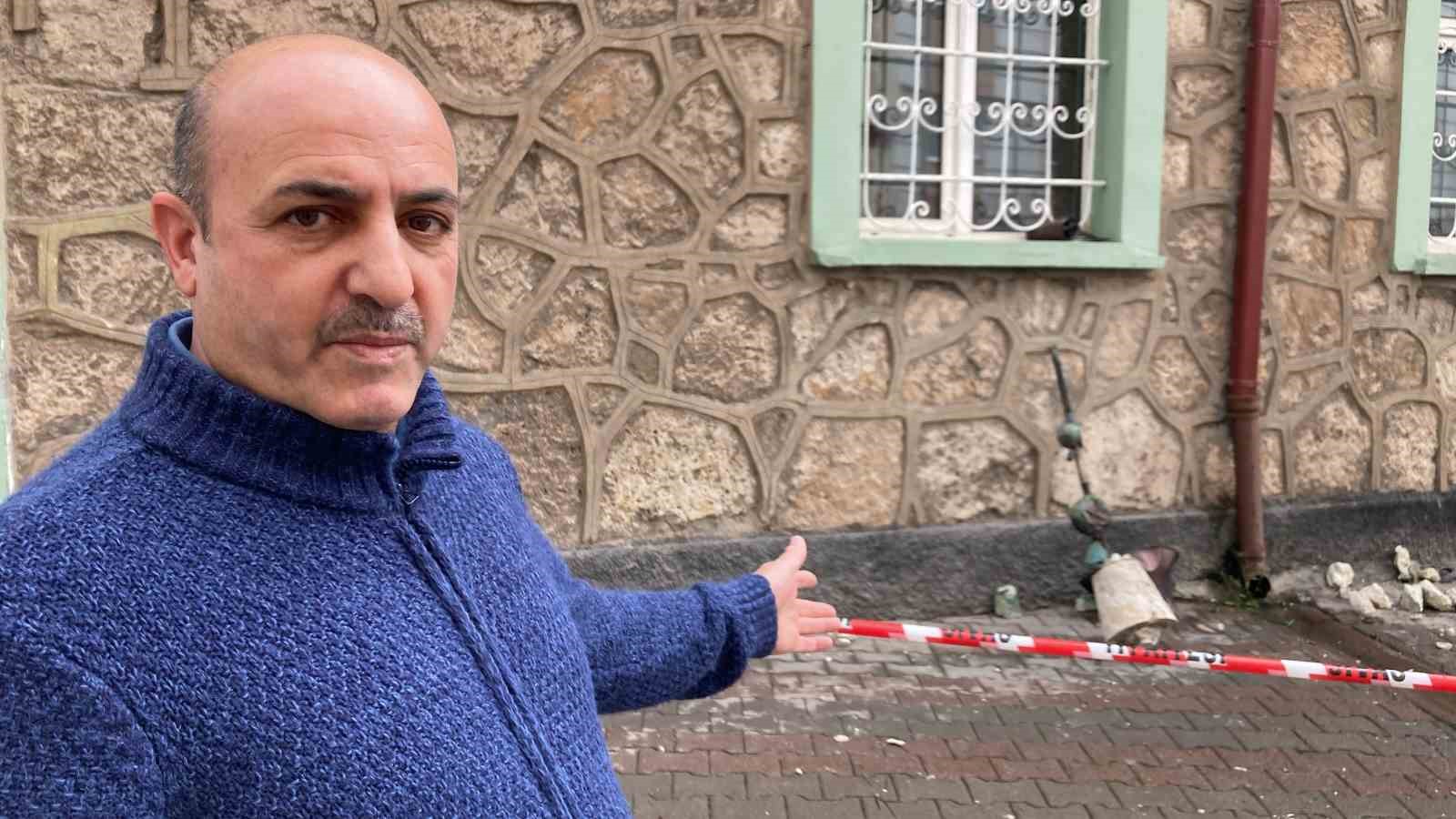 Aleme isabet eden yıldırım cemaati korkuttu