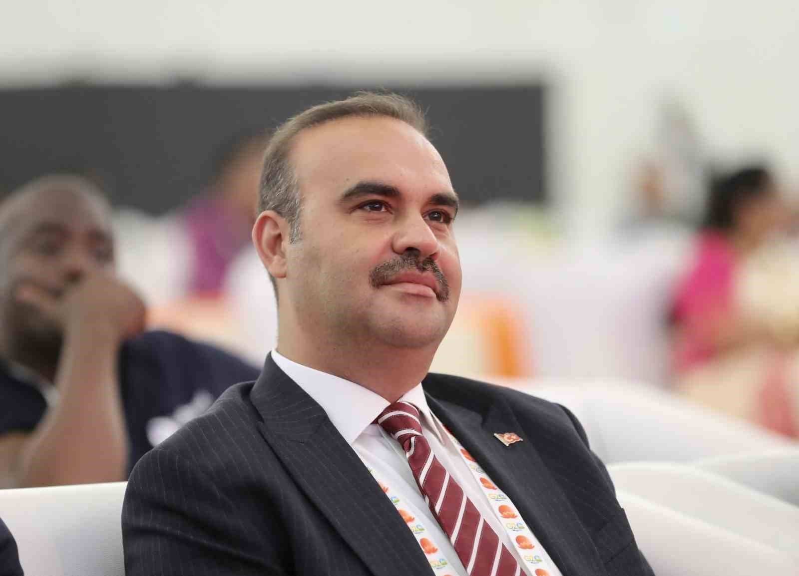 Bakan Kacır, Türkiye’nin girişimcilik ekosistemini Hindistan’a tanıttı