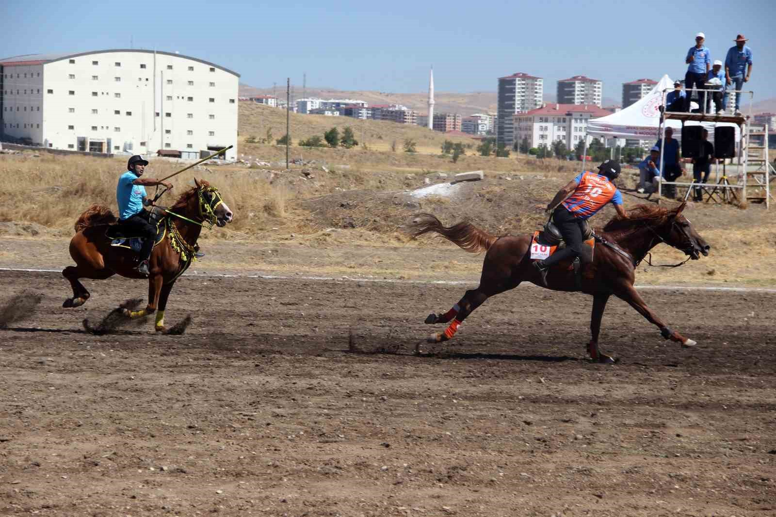 Sivas’ta ata sporu cirit heyecanı