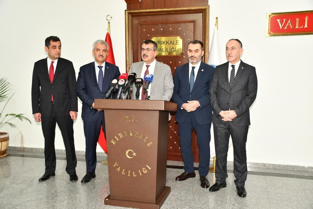 Bakan Tekin’den İsrail-Filistin savaşı açıklaması: "Üzerimize düşeni yapıyoruz"