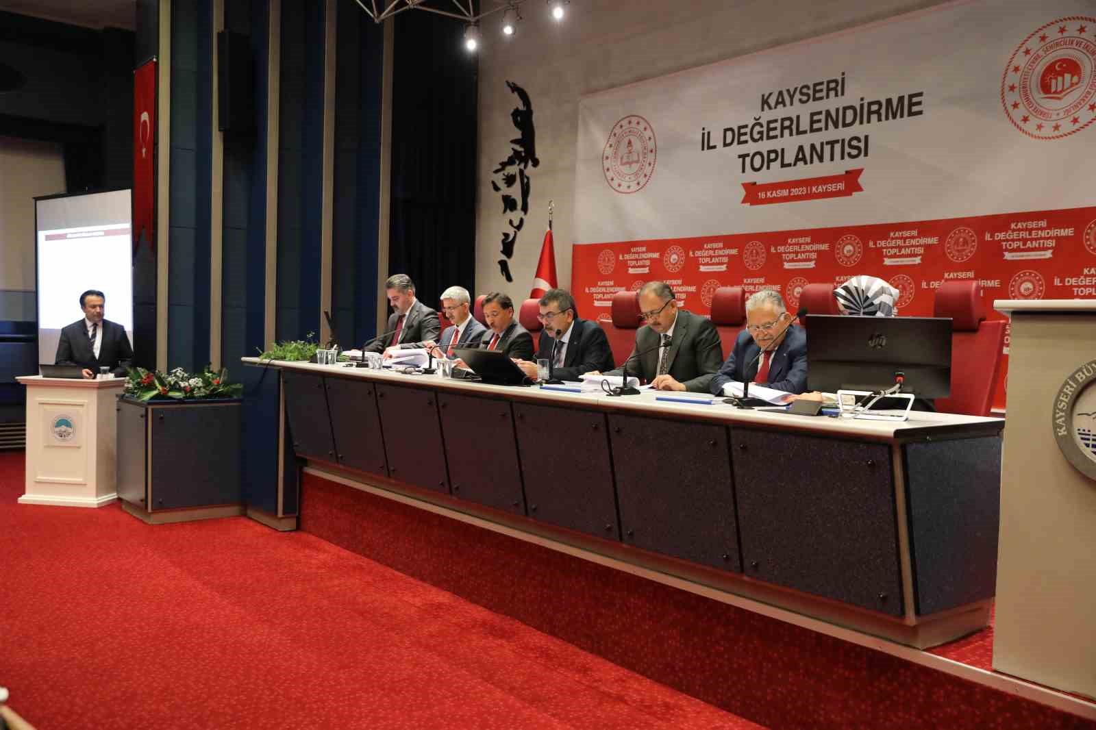 Bakanlar Özhaseki ve Tekin’in katılımı ile İl Değerlendirme Toplantısı yapıldı