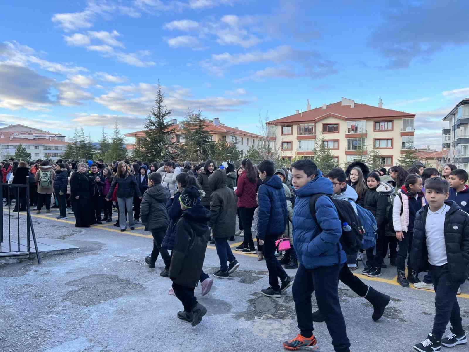 Ara tatil sonrası ilk ders zili çaldı