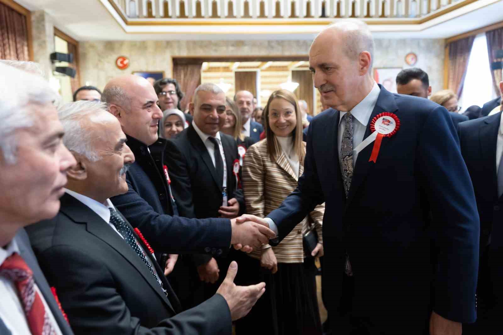 TBMM Başkanı Kurtulmuş öğretmenlerle bir araya geldi