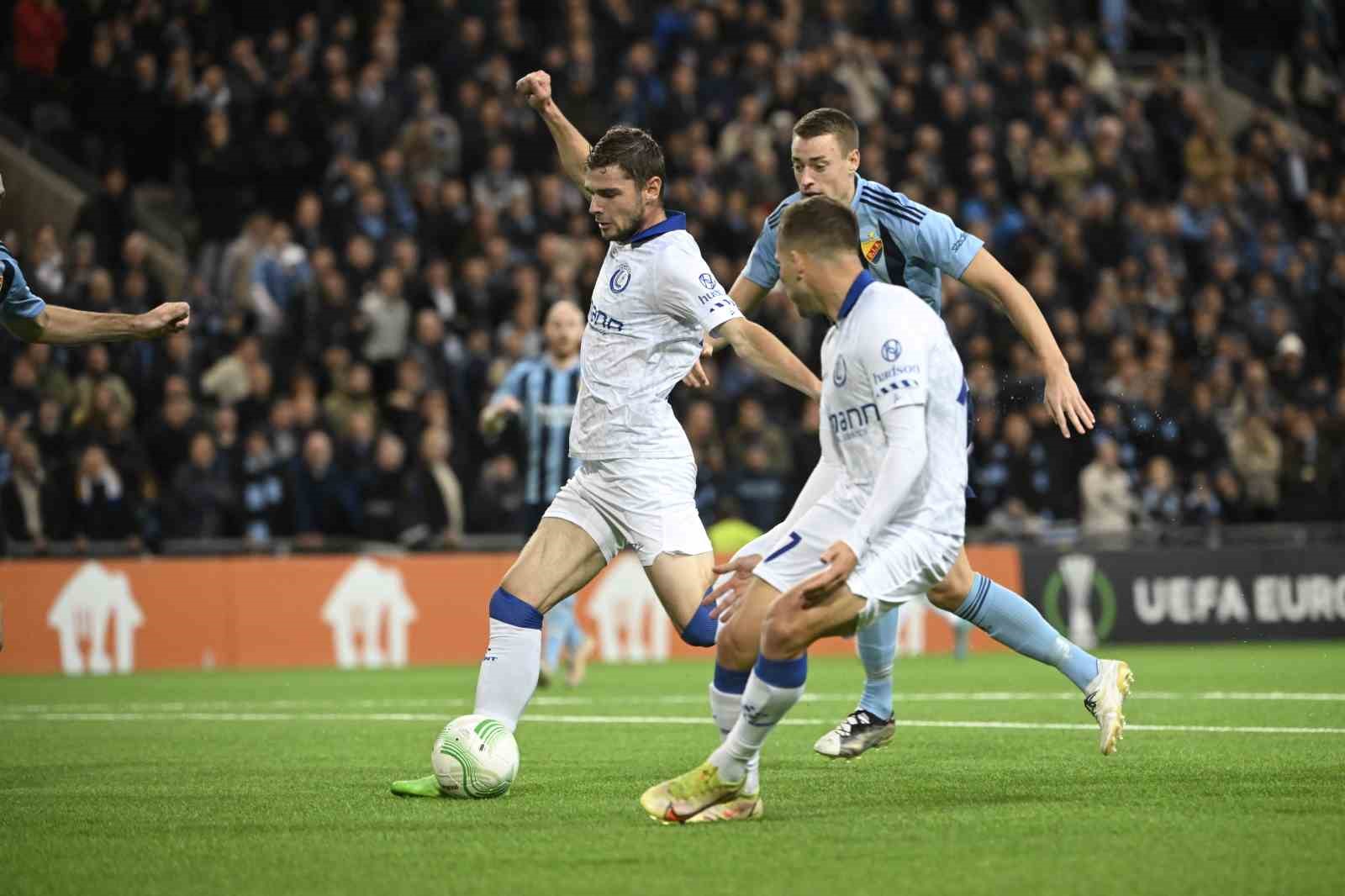Başakşehir’in rakibi Gent oldu