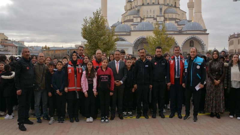Okullarda büyük deprem tatbikatı