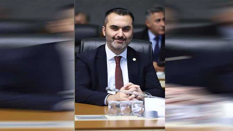 Kaplan: “Gençlerimizle geleceğe yürüyoruz”