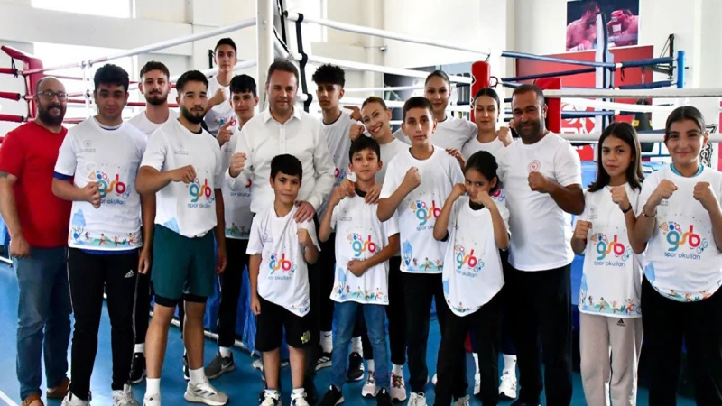 Yaz spor okulları tüm hızıyla devam ediyor
