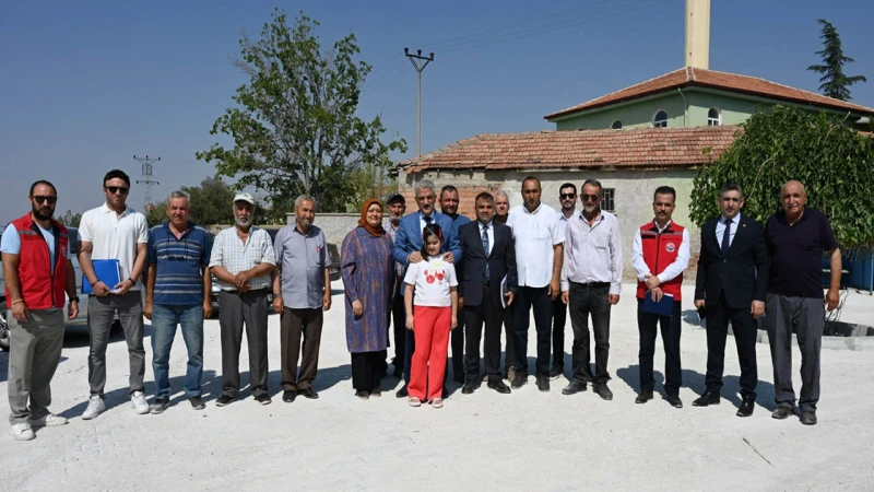Ulaş Köyü’ne kilit parke çalışması yapılıyor