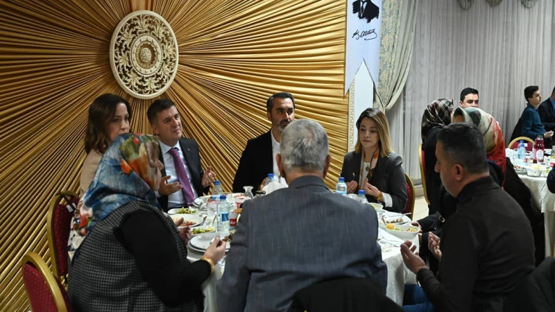 Şehit aileleri ve gaziler iftarda buluştu