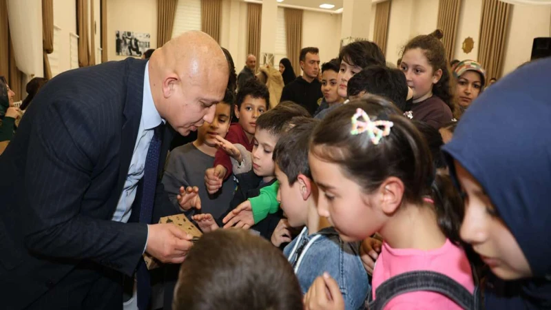 Başkan Önal, Genç Bilim Elçileriyle İftarda Buluştu