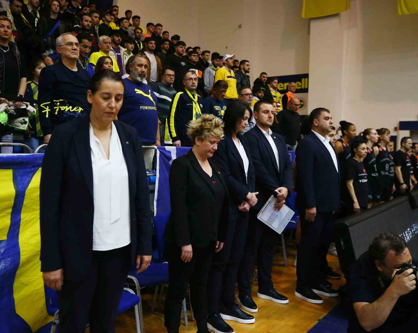 Kadınlar Euroleague: Fenerbahçe: 93 - Valencia Basket: 61