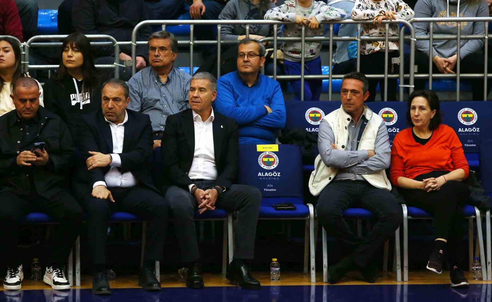Kadınlar Euroleague: Fenerbahçe: 93 - Valencia Basket: 61