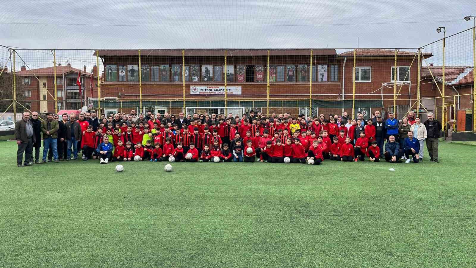 Eskişehir Futbol Altyapı Derneği’nden tesislerin boşaltılmasını isteyen belediyeye tepki