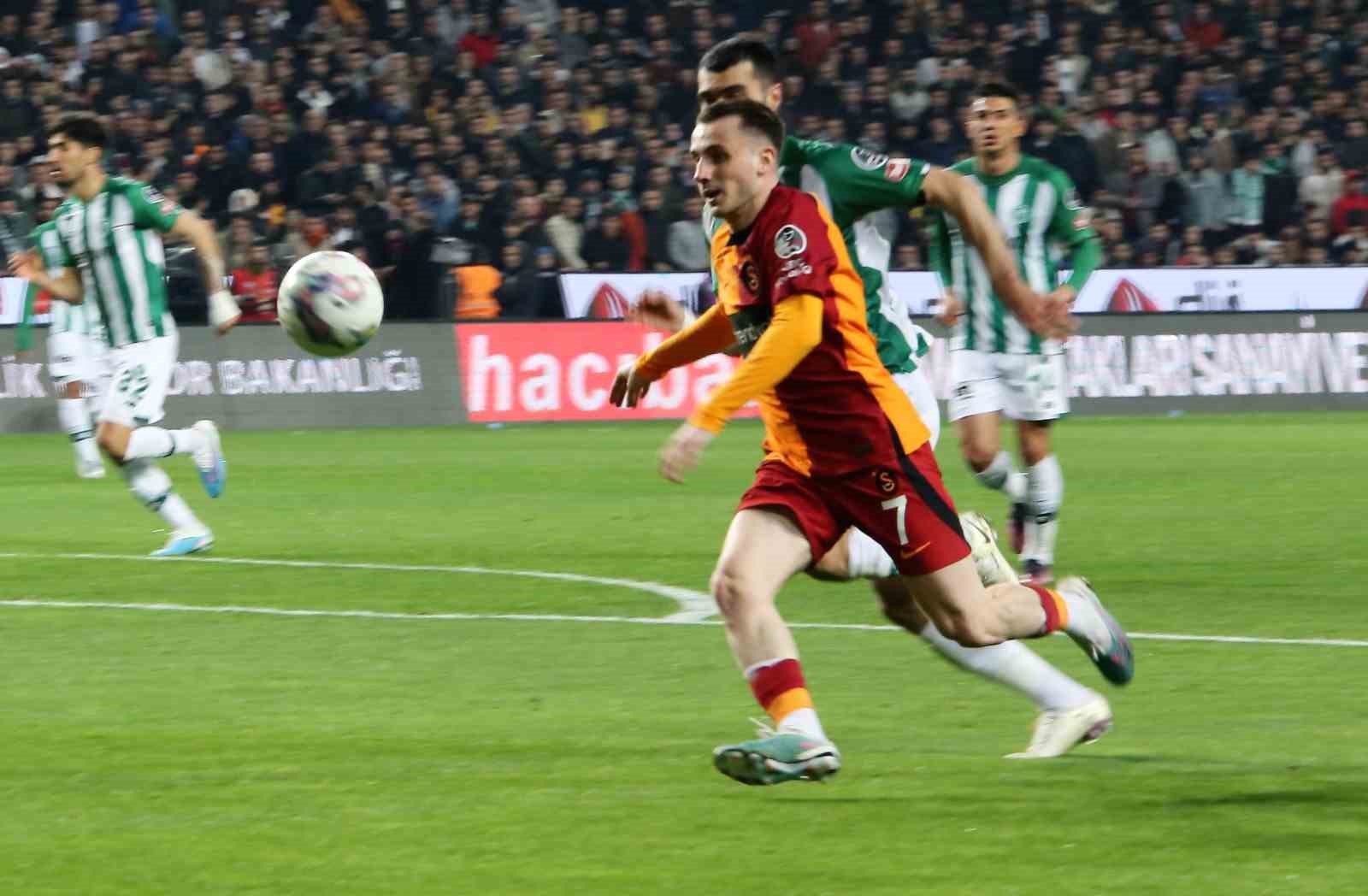 Spor Toto Süper Lig: Konyaspor: 0 - Galatasaray: 1 (İlk yarı)
