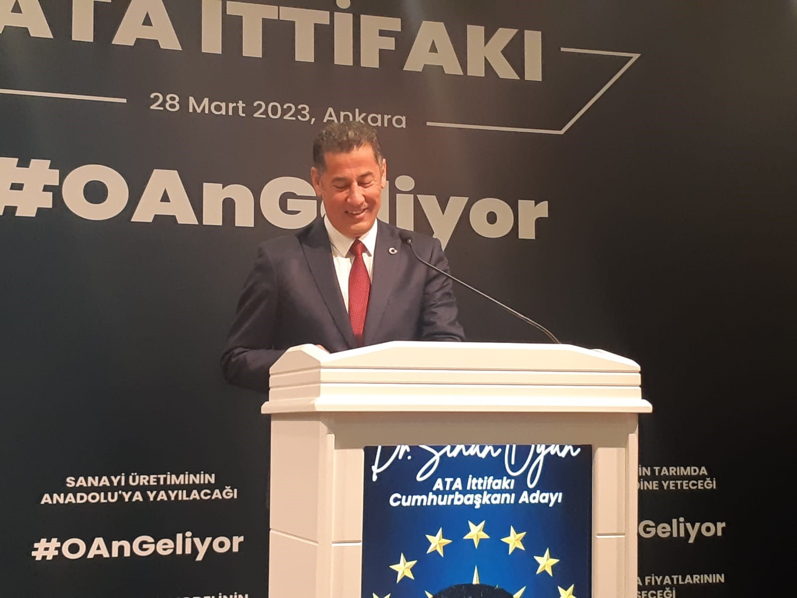 Ata İttifakı’nın cumhurbaşkanı adayı Sinan Oğan, Ankara’da basın toplantısı düzenledi
