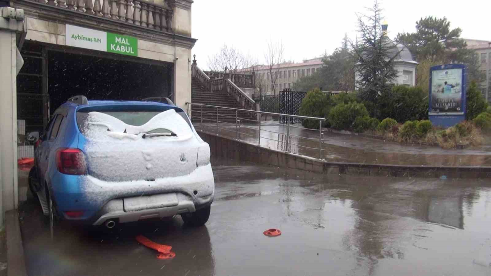 Kırıkkale’ye Ramazan ayında Mart karı yağdı