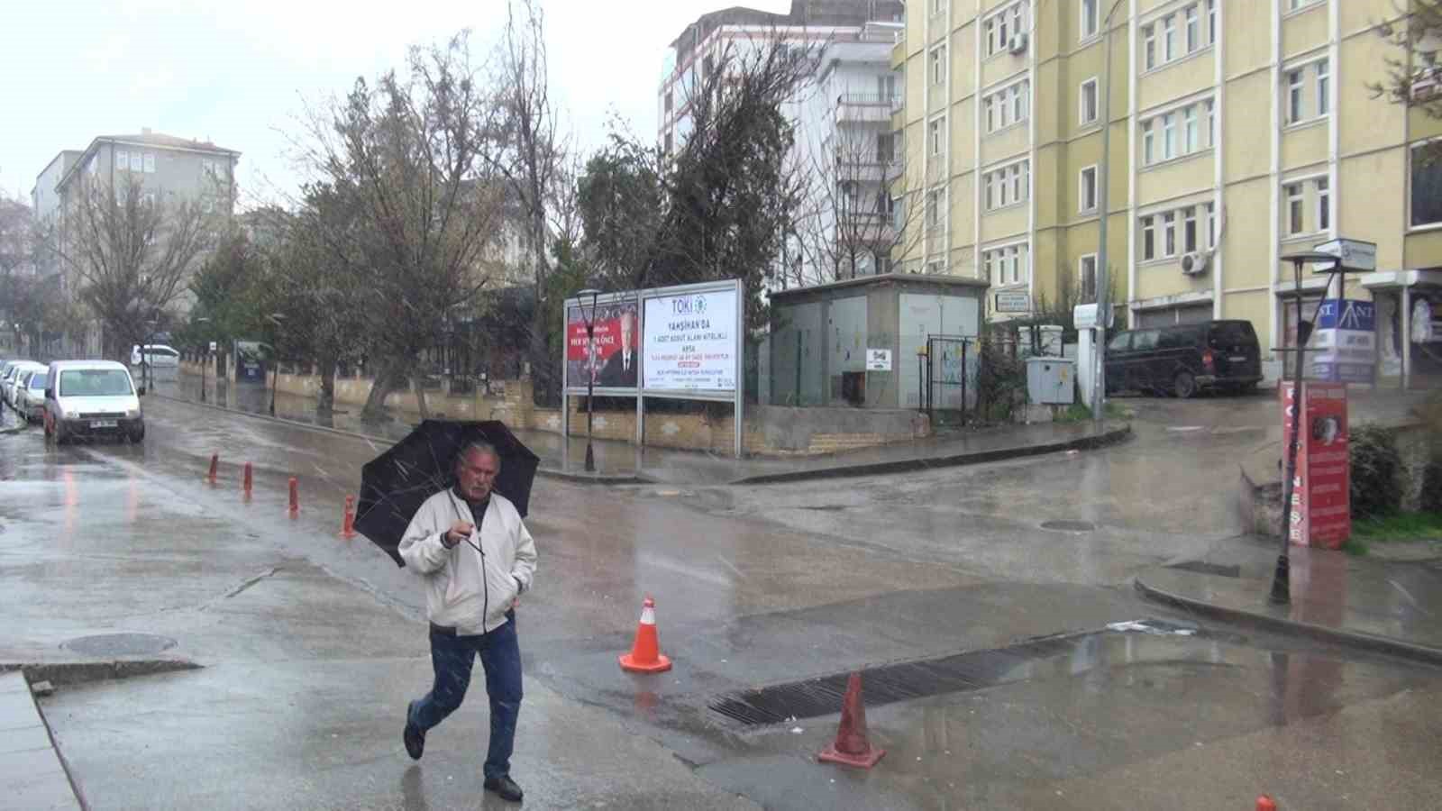 Kırıkkale’ye Ramazan ayında Mart karı yağdı