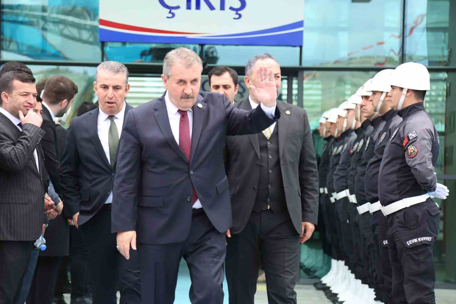 Ankara-Sivas Yükse Hızlı Treni Kırıkkale’de coşkuyla karşılandı