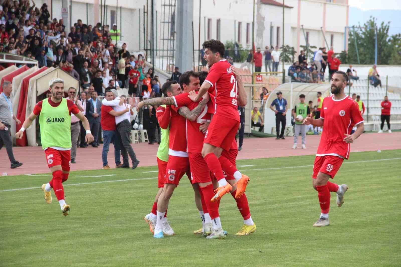 TFF 3. Lig Play-off: Karaman FK: 2 - Ayvalıkgücü Belediyespor: 1