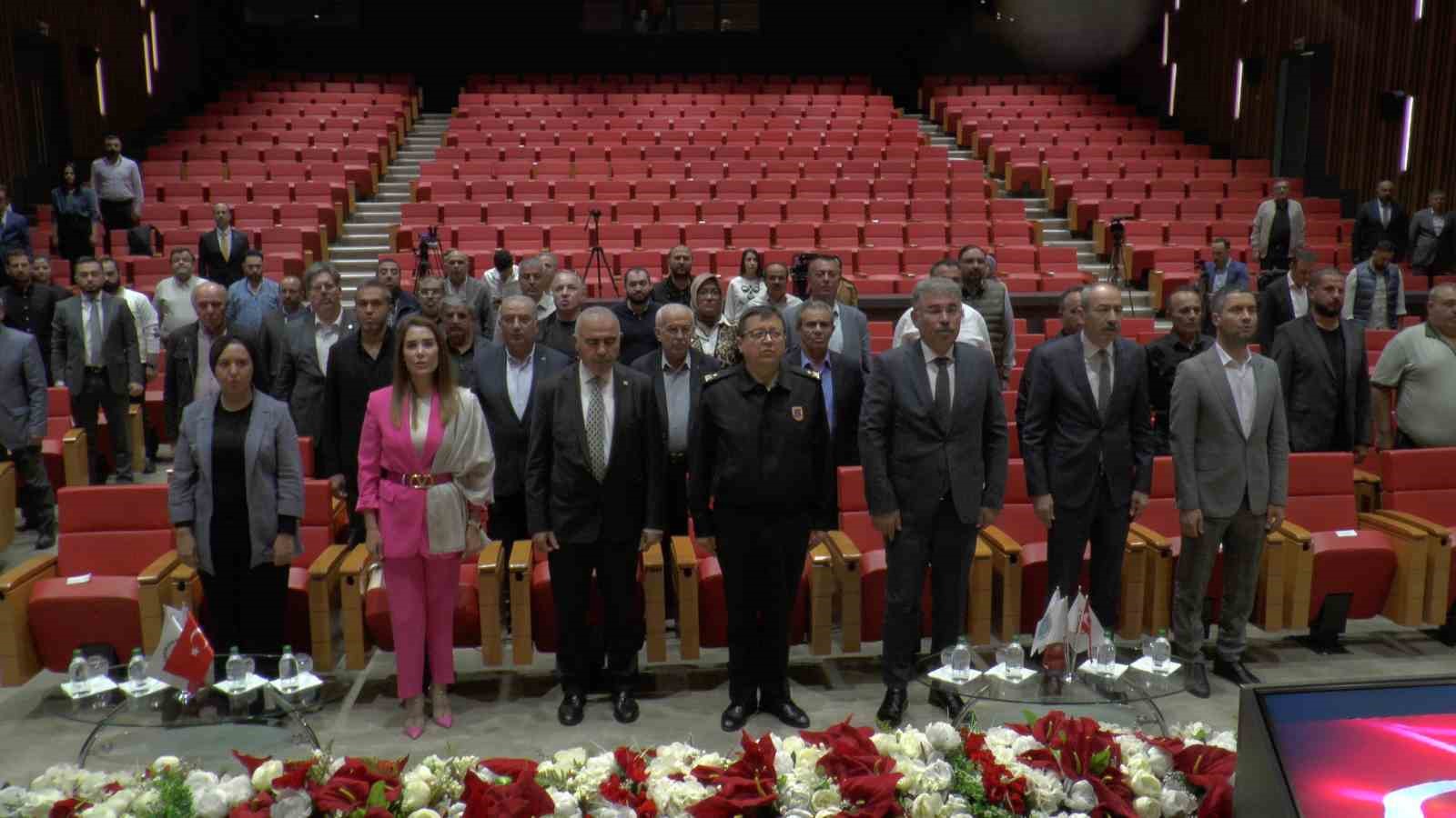 Bakan Akar: “Seçim ahlakımızla ilgili konuşanlara milletimiz en net ve ağır cevabı verdi”