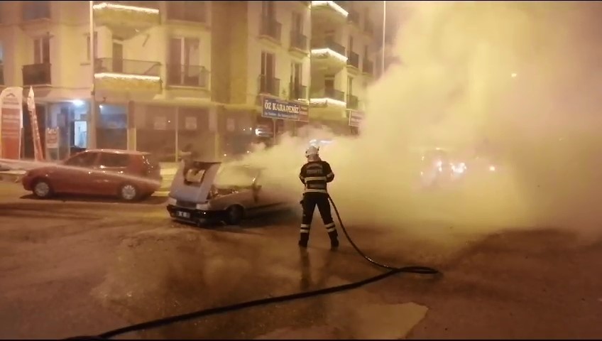 LPG’li otomobil alev alev yandı