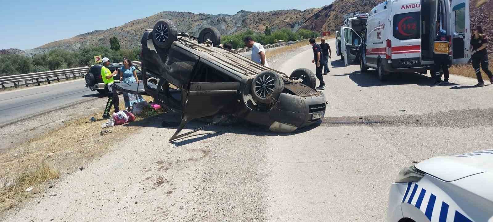 Kırıkkale’de otomobil takla attı: 2 yaralı