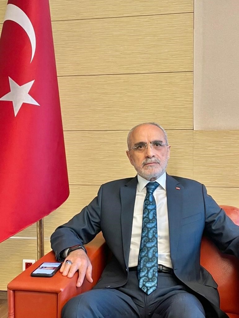 Cumhurbaşkanı Başdanışmanı Topçu: “Netenyahu hükümeti Filistinli çocuklara ’Holokost’ uyguluyor”