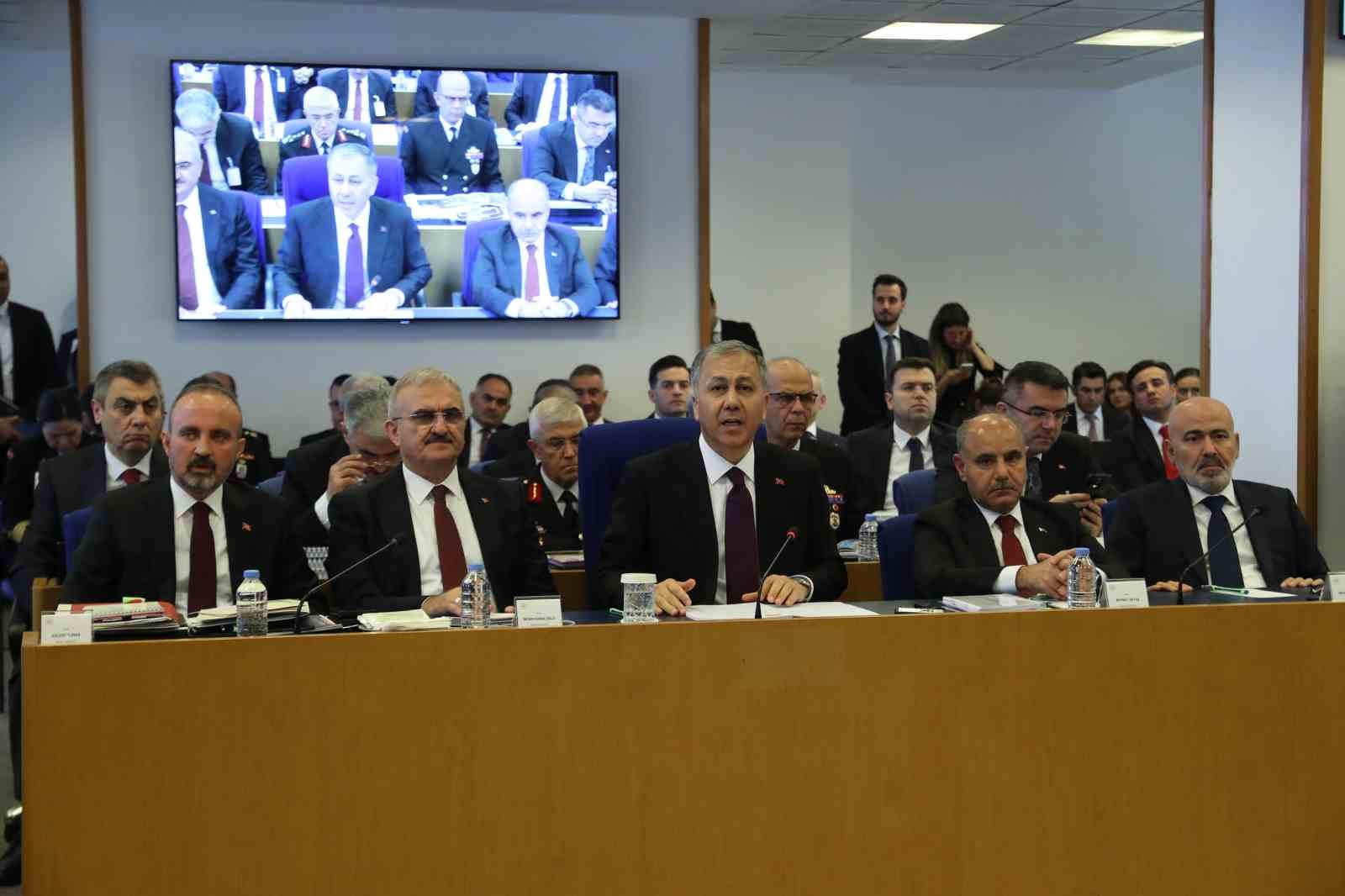 İçişleri Bakanı Yerlikaya: “1 Ocak-1 Kasım arasında 721 terörist etkisiz hale getirildi”