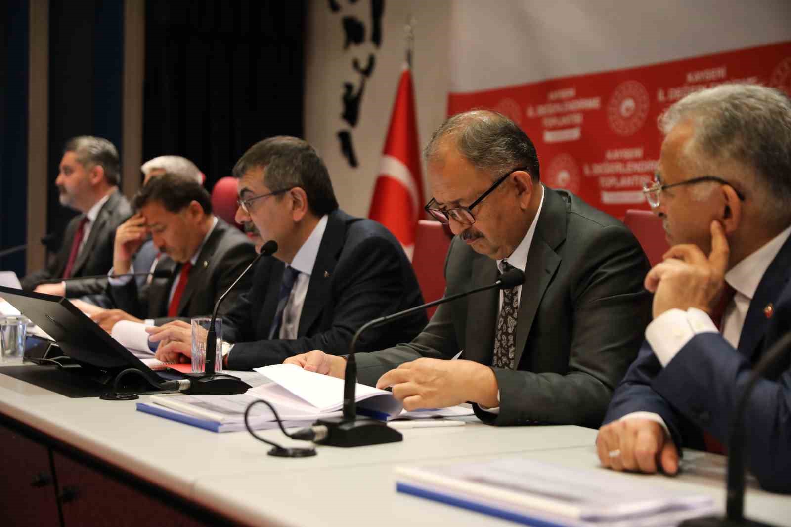 Bakanlar Özhaseki ve Tekin’in katılımı ile İl Değerlendirme Toplantısı yapıldı
