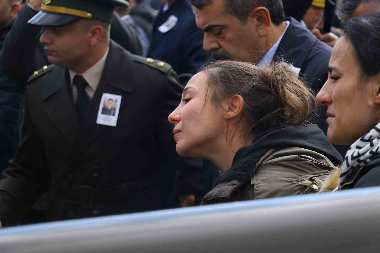 Şehit Abdullah Köse son yolculuğuna uğurlandı