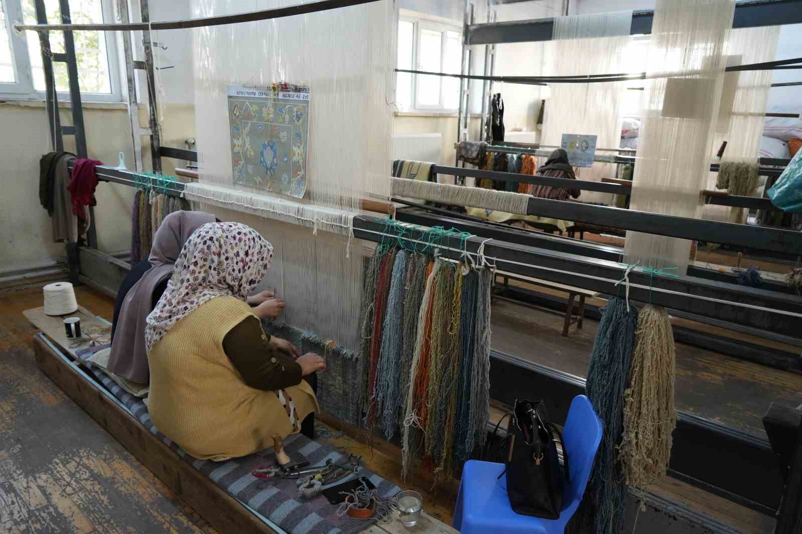 Niğde’de dokunan halılar birçok ülkeye ihraç ediliyor