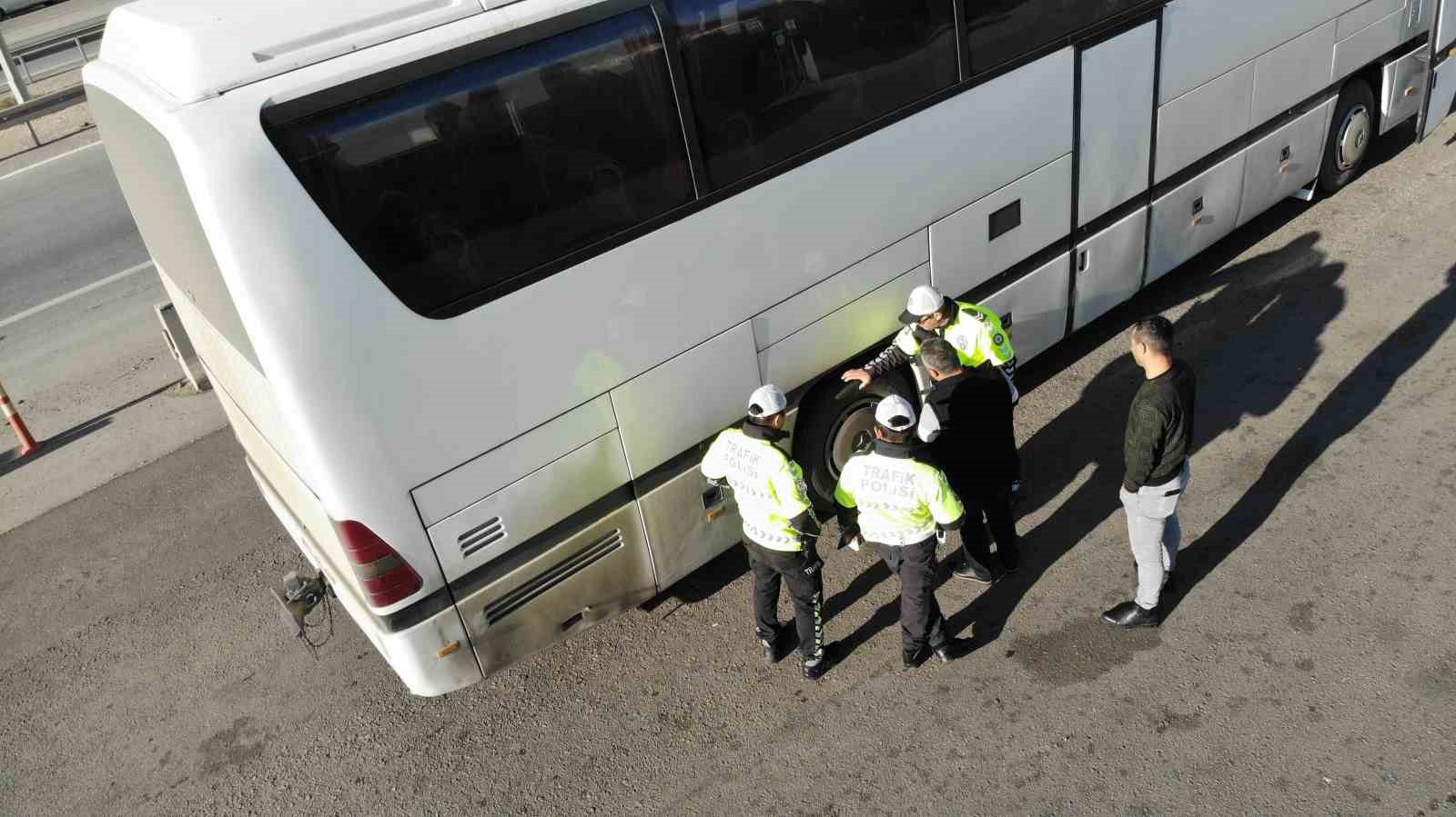 Kırıkkale'de zorunlu ’kış lastiği’ denetimi yapıldı