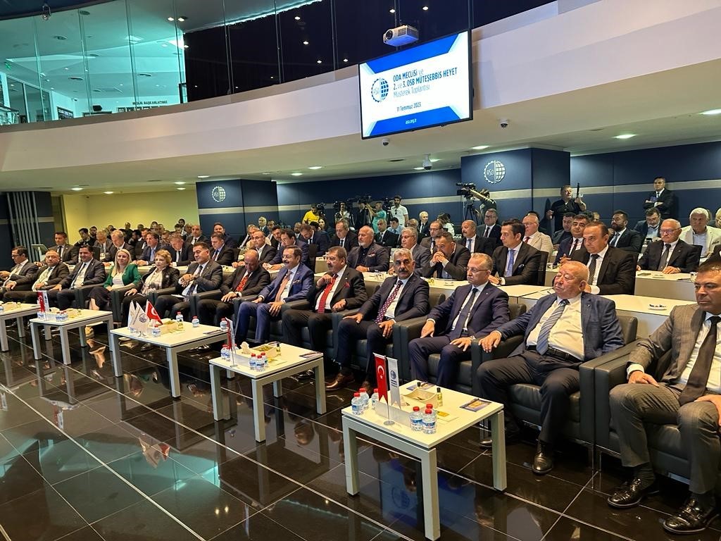 ASO Temmuz ayı Meclis Toplantısı Hisarcıklıoğlu’nun da katılımıyla gerçekleştirildi
