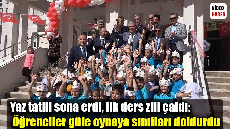 Yaz tatili sona erdi, ilk ders zili çaldı: Öğrenciler güle oynaya sınıfları doldurdu