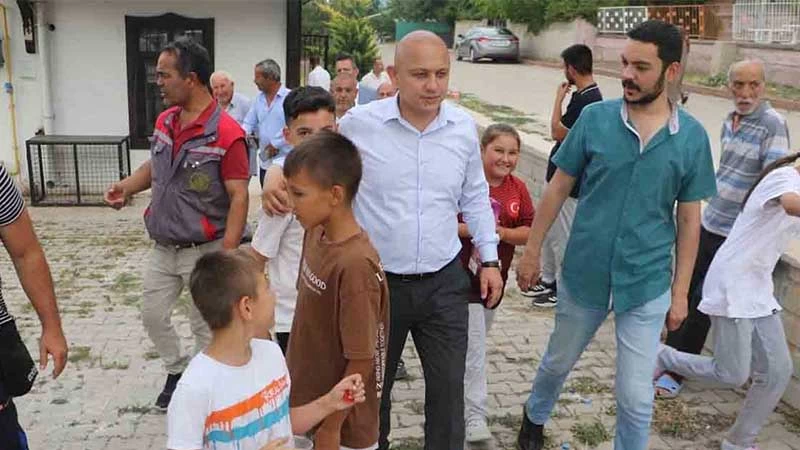 BAŞKAN ÖNAL: “ŞEHRİMİZİN SORUNLARINI ÇÖZÜYORUZ”