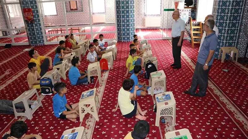 KURS ÖĞRENCİLERİNE RENKLİ ZİYARET