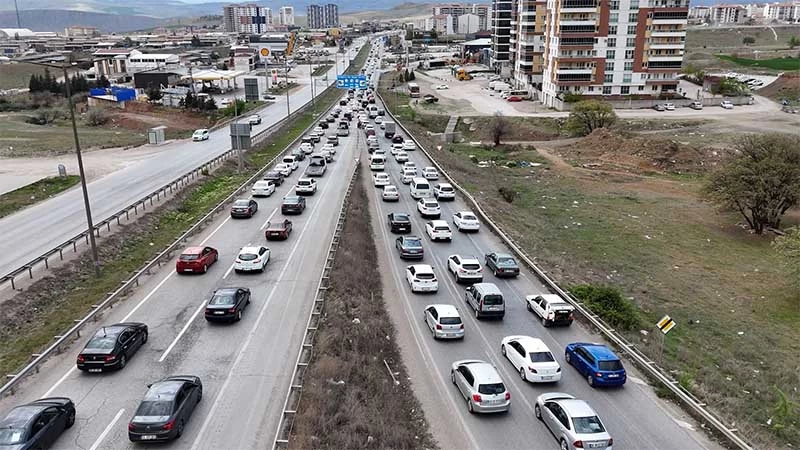 ARAÇ KULLANANLARA MÜJDE! ZORUNLULUK KALKIYOR 