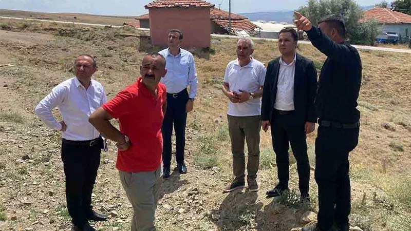 KÖYLERİN YOL PROBLEMİ ÇÖZÜLÜYOR