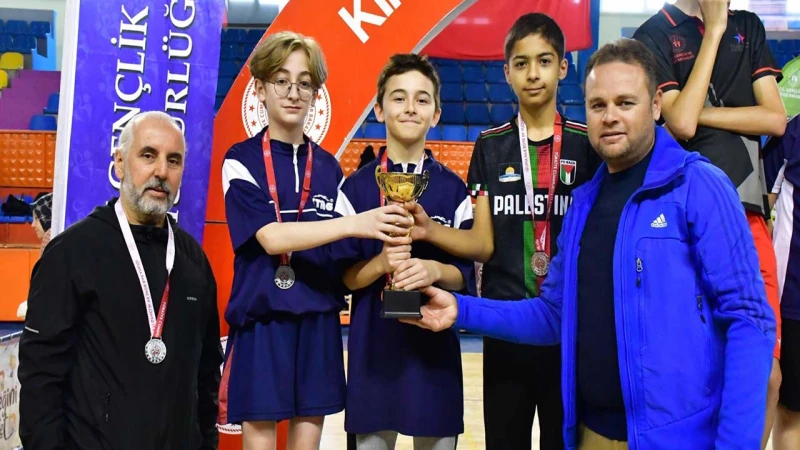 Kırıkkale'de masa tenisi heyecanı sona erdi