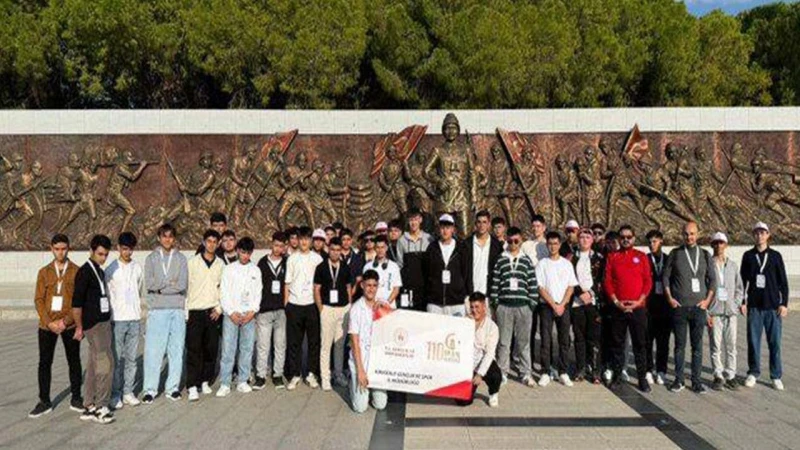 Kırıkkaleli gençler Çanakkale’de tarihi gezdi