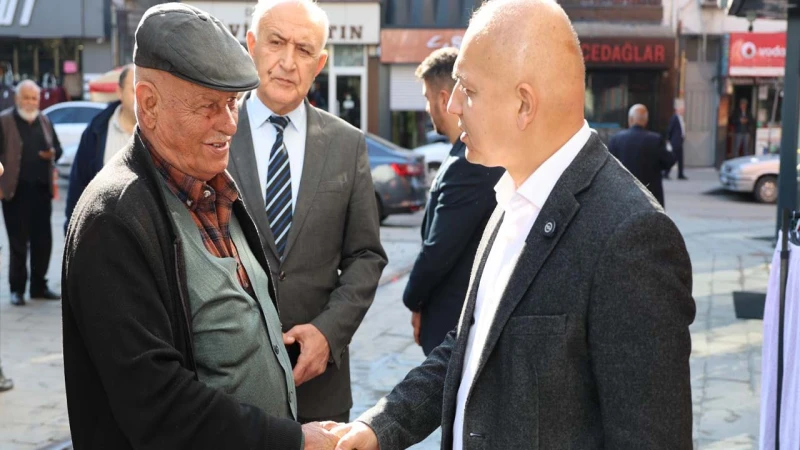 Başkan Ahmet Önal, esnaflarla bir araya geldi