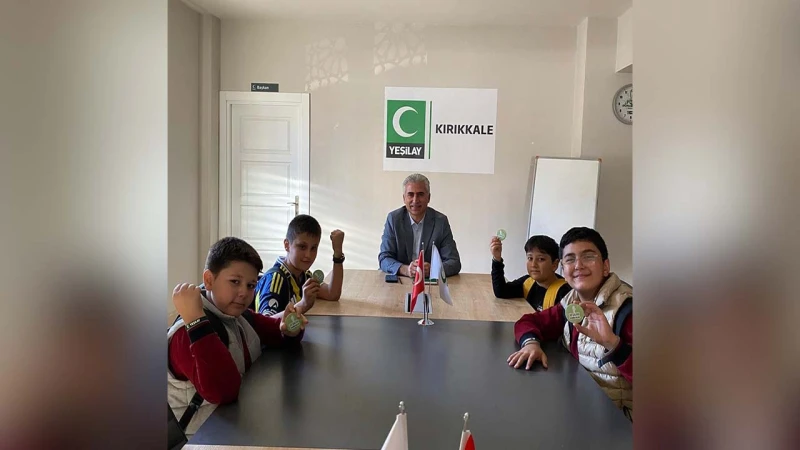 Yeşilay’dan öğrencilere bağımlılıkla mücadele eğitimi