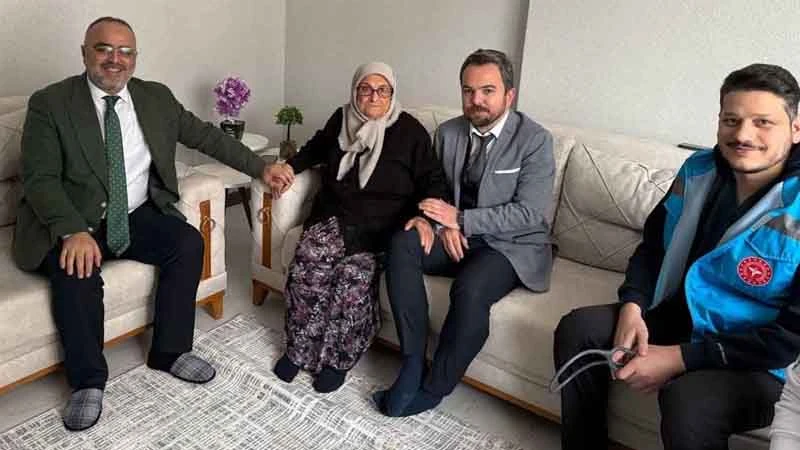 Polat’tan yaşlılara anlamlı ziyaret