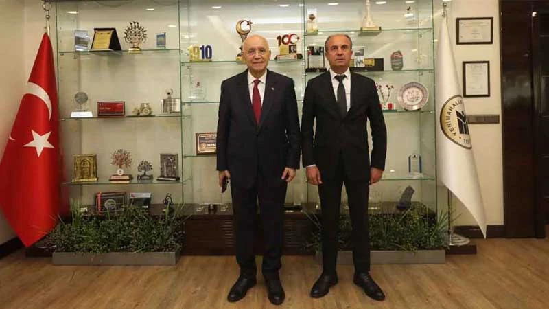 Başkan Savaş Akyüz’den Fethi Yaşar’a ziyaret
