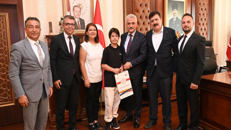 Vali Makas, LGS Türkiye birincilerini ağırladı