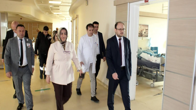 Yüksek İhtisas Hastanesi’nde acil servisine şok denetim!